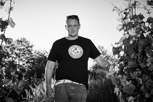 Christian Stahl i vinmarken. En dygtig vinmager, men s�m�nd ogs� michelinstjerne-kok.